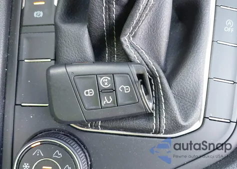 2022 Volkswagen Taos 1.5T Se from USA, damaged, VIN 3VVPX7B24NM089062